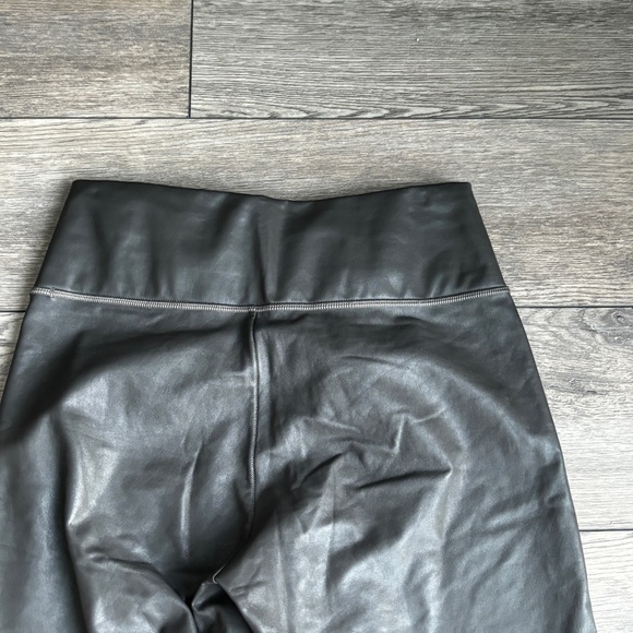 Athleta All Over Gleam Tight Leggings Pants Faux Leather High Rise Arbor Olive S - Picture 12 of 12